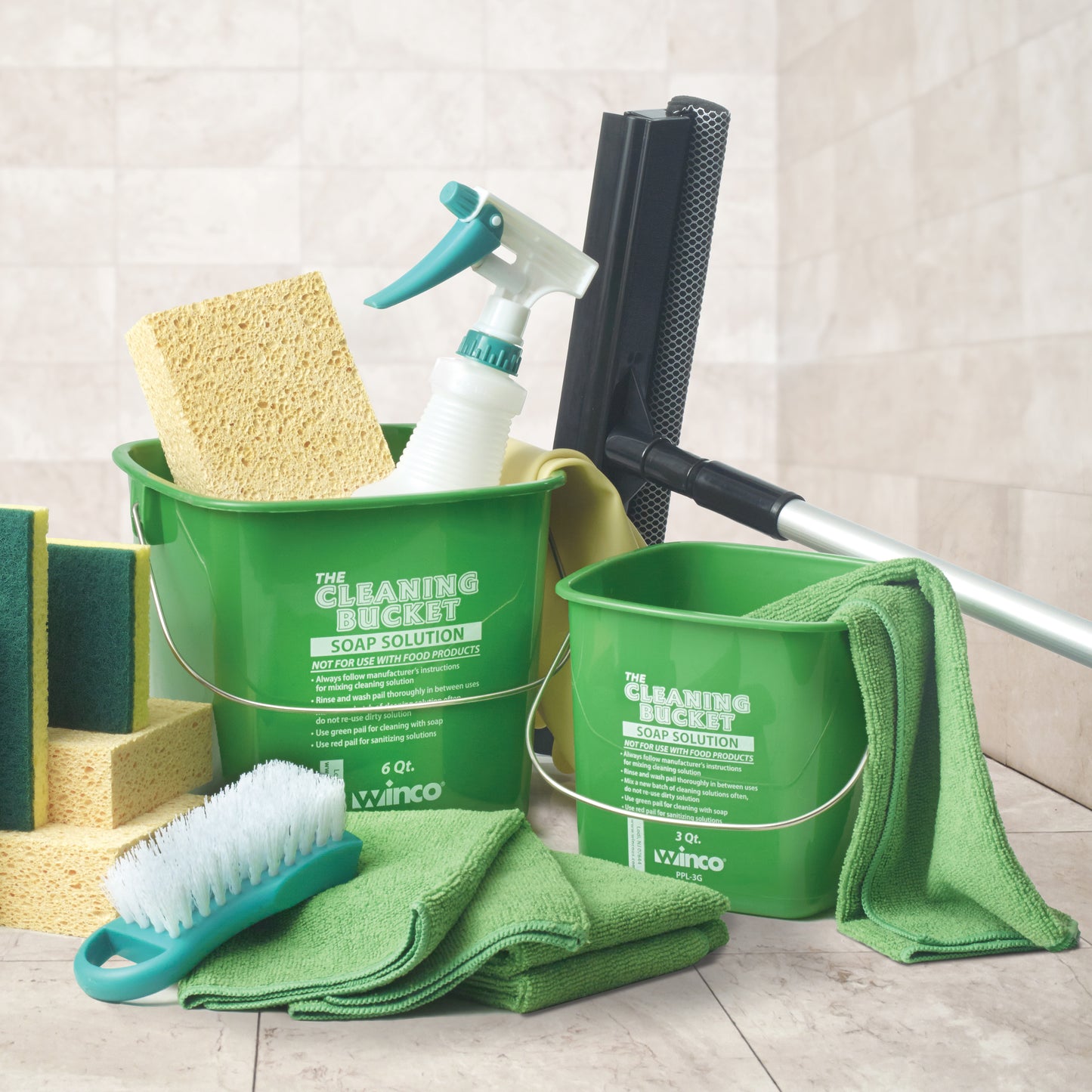 Winco PPL-3G 3 Qt. Green Soap Solution Cleaning Bucket