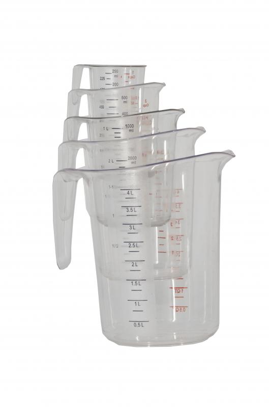 Omcan 80575 Clear Polycarbonate Measuring Cups - 5 pcs / set