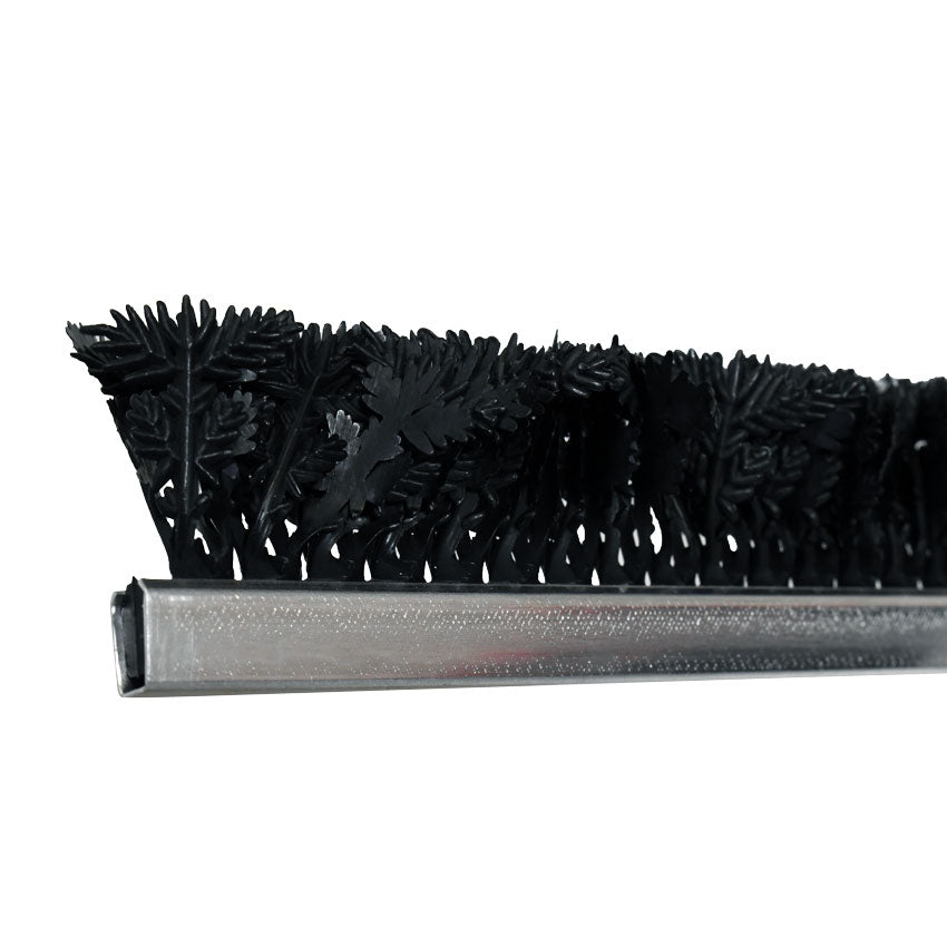 Omcan 10796 1" x 30" Black Parsley Runner with Clip
