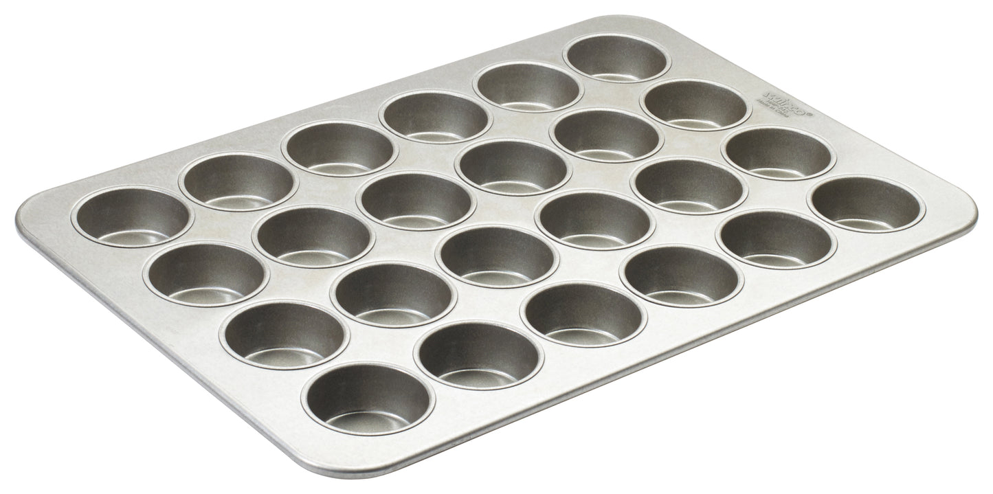 Winco HMF-24S 7 oz. ea 24-Compartment Aluminum Steel Jumbo Muffin Pan
