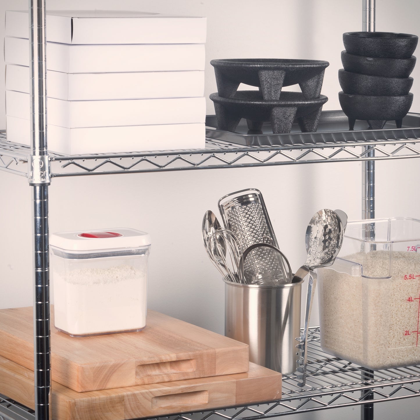 Winco VC-1430 14" x 30" Chrome-Plated Wire Shelf