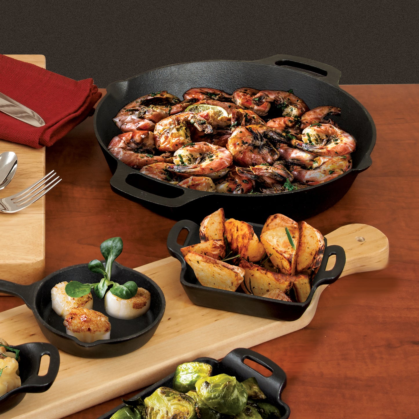 Winco CASD-12 12" Cast Iron Pre-Seasoned Induction Skillet with Dual Loop Handles
