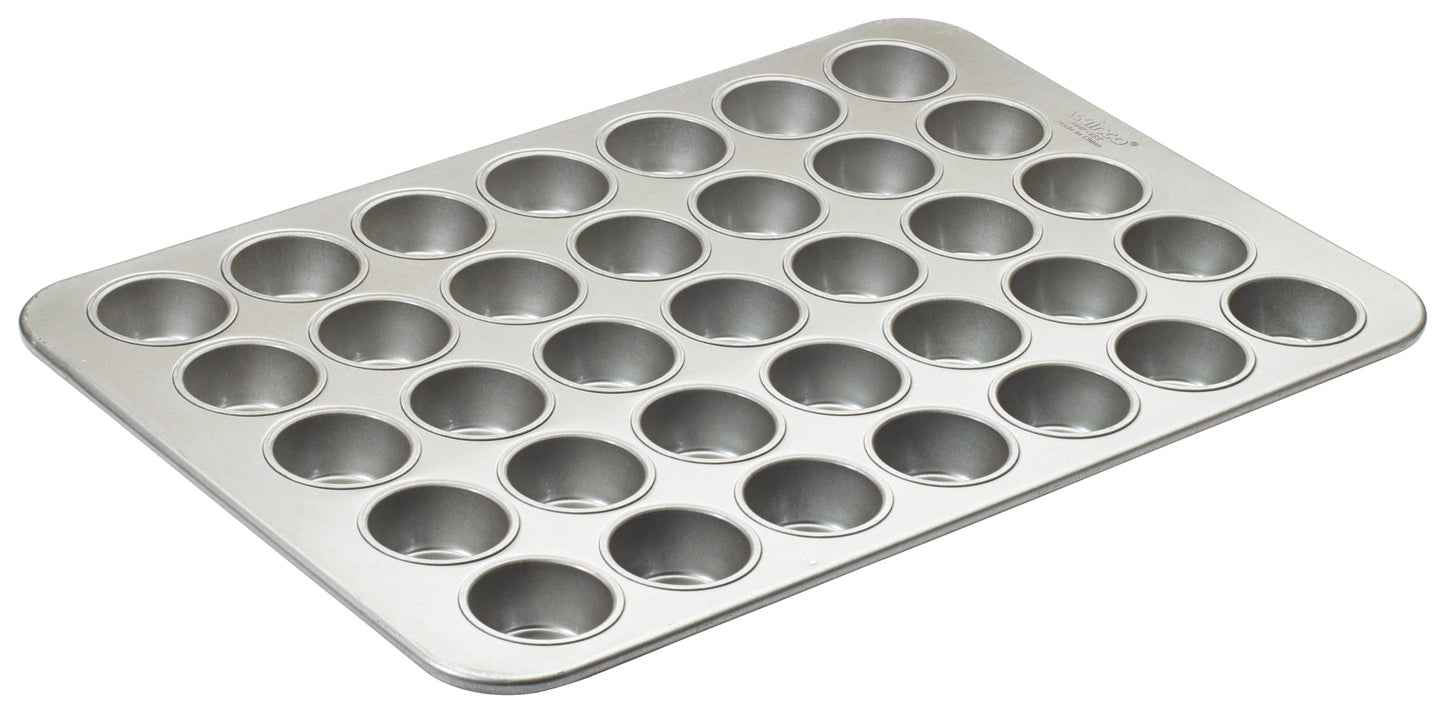 Winco HMF-35T 3.8 oz. ea 35-Compartment Aluminum Steel Cupcake Pan