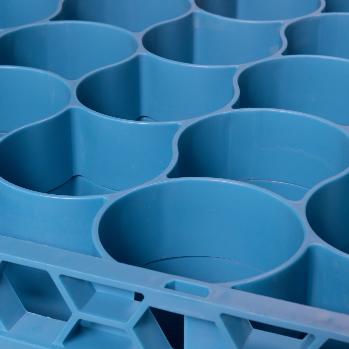 Carlisle RW20-114 Carlisle Blue 20-Compartment Polypropylene OptiClean NeWave Glass Rack with 2 Integrated Extenders