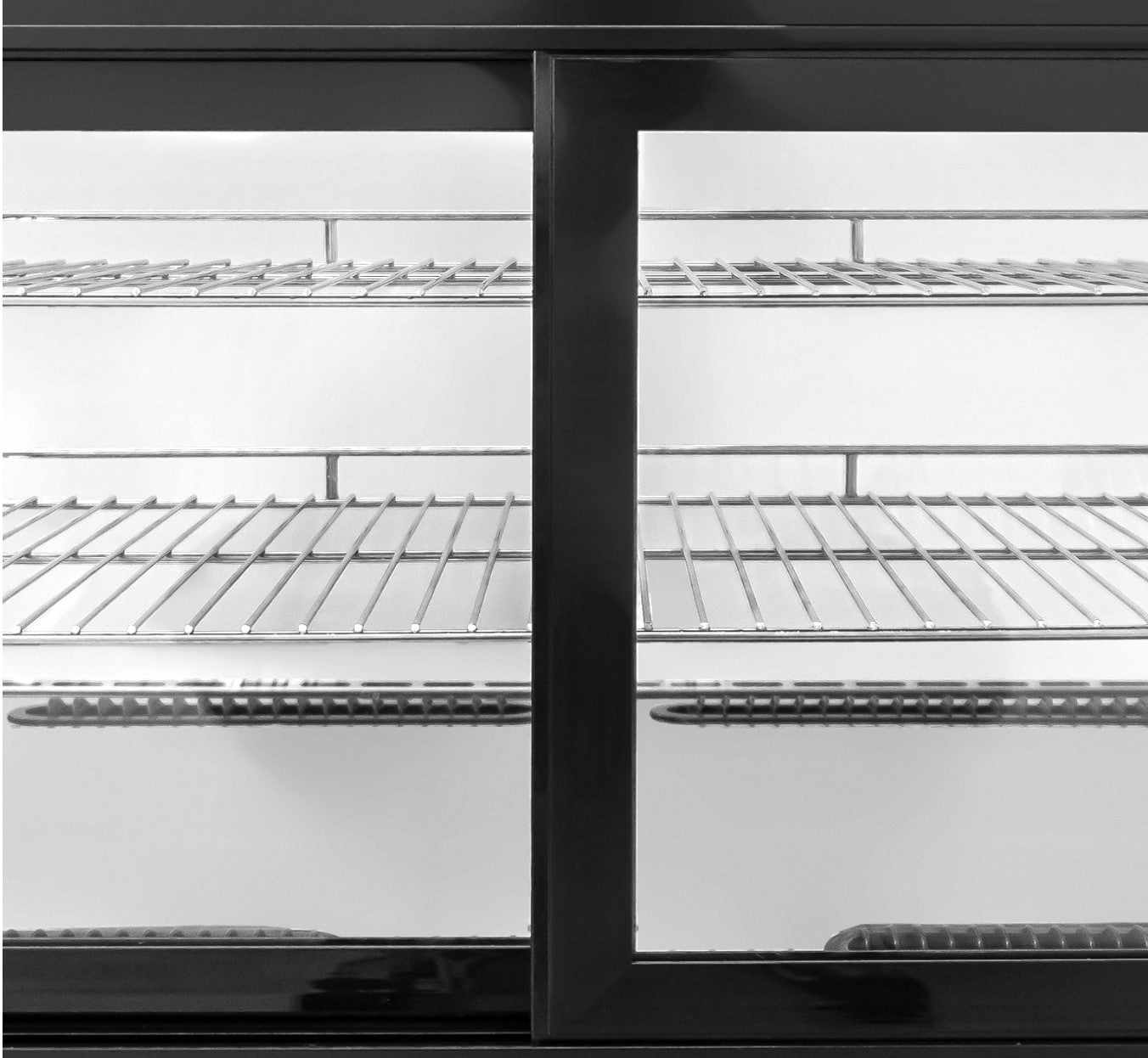 Omcan 47560 88 L / 3.11 cu.ft 28-inch Drop-in Refrigerated Showcase