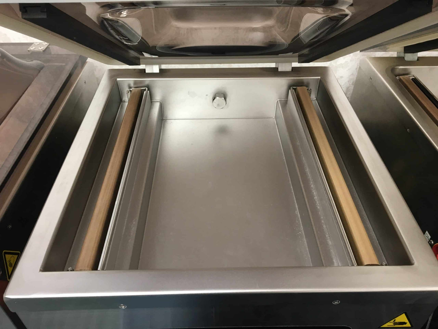 Atmovac DIABLO 17D Economy Chamber Vacuum Machine