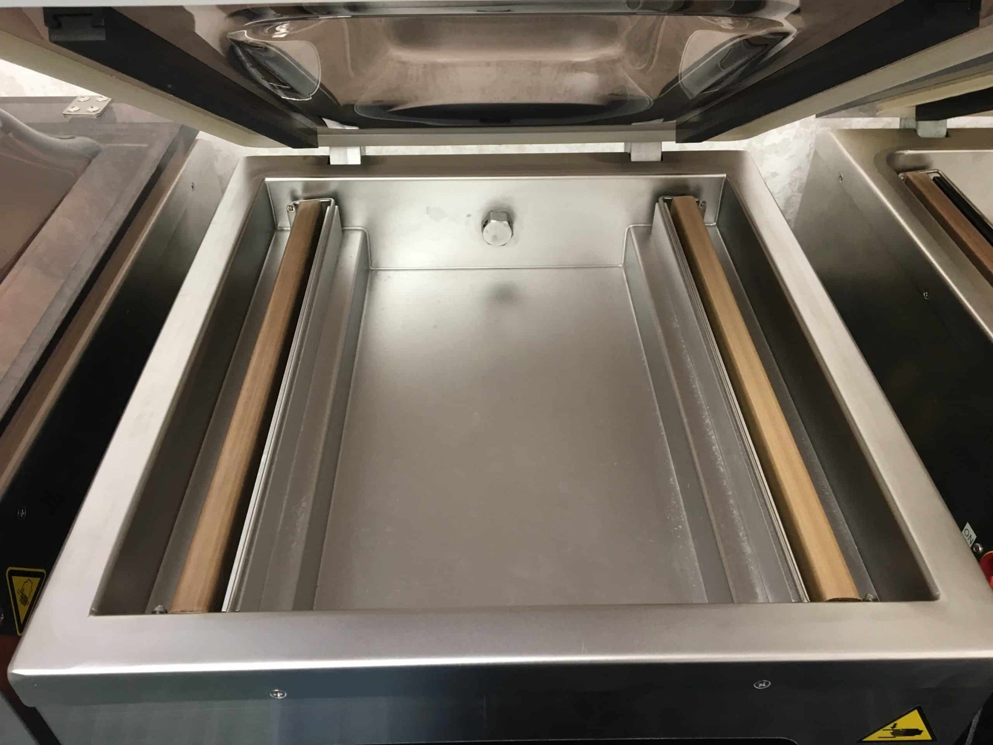 Atmovac DIABLO 17D Economy Chamber Vacuum Machine