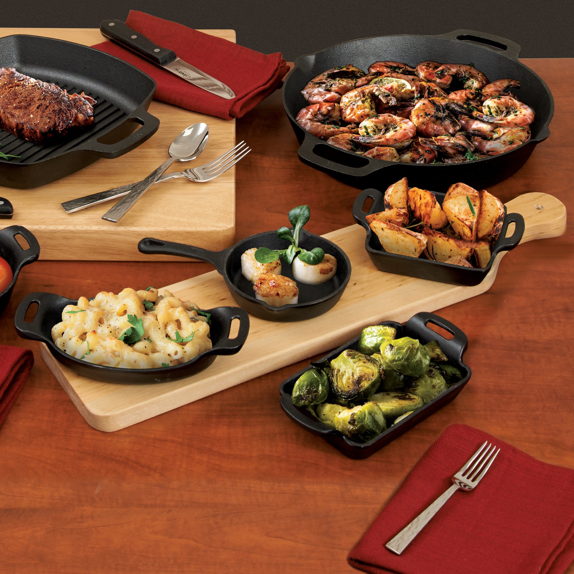 Winco CASM-7O 16 oz. 7-3/8" x5-3/8" Matte Black Enamel Mini Cast Iron Induction Server