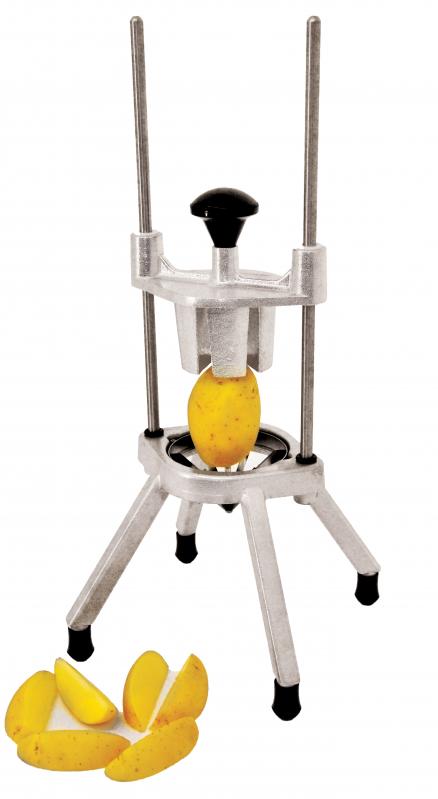 Omcan 41864 Countertop Vertical Fruit and Vegetable Wedge Cutter with 6 Slice