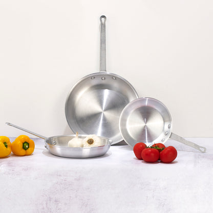 Winco AFP-8S 8" Aluminum Majestic Fry Pan, Satin Finish