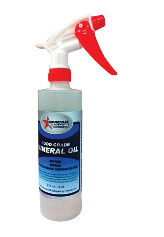 Omcan 39115 473 mL Mineral Oil with One Sprayer Included