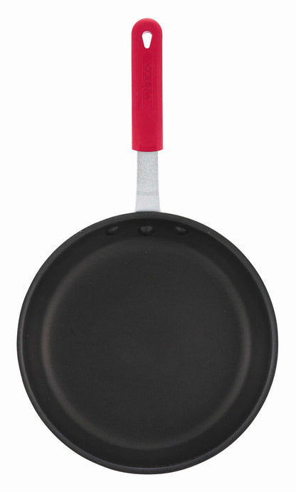Winco AFP-8NS-H 8" Aluminum Non-Stick Majestic Fry Pan w/ Sleeve