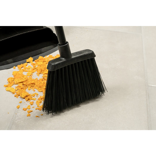 Carlisle 4686003 30” Black Duo-Sweep Unflagged Lobby Broom With Black Metal Handle