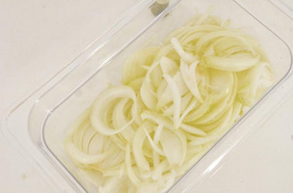 Omcan 41863 Countertop Vertical Fruit and Vegetable Slicer with 1/4" Cutter Blade