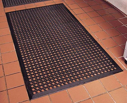 Omcan 23584 36" x 60" Black Anti-Fatigue Mat