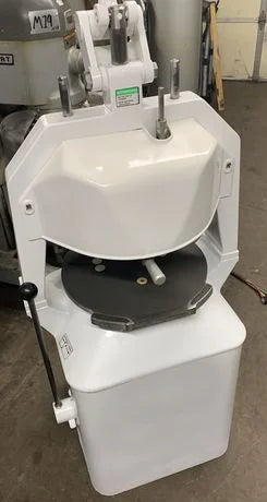 BakeMax BMJN006 Floor Model Semi-Automatic Heavy Duty 6 Division Dough Divider Rounder